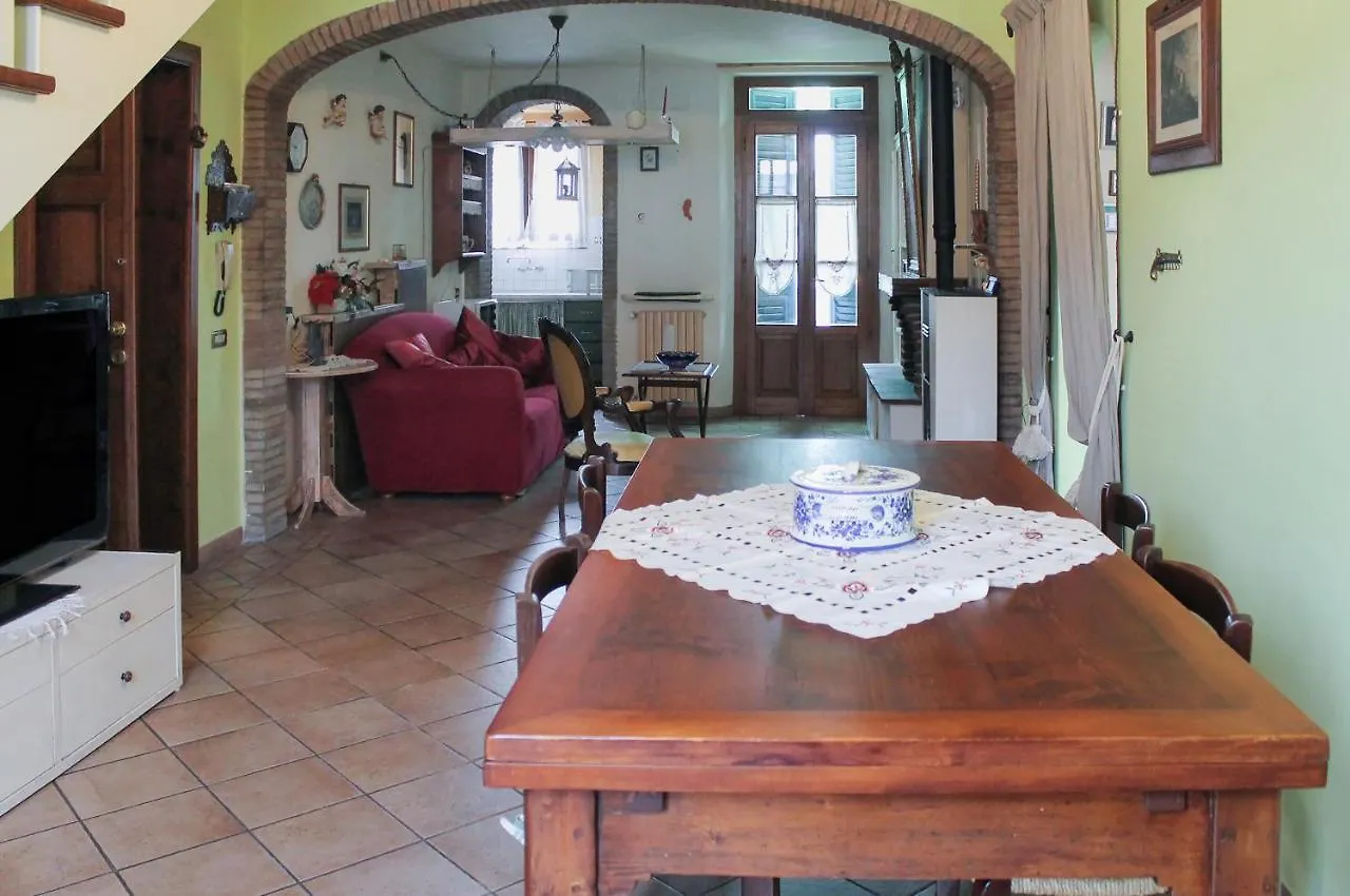 Comfy Apartment Near The Station With Balcony! Lucca Italy