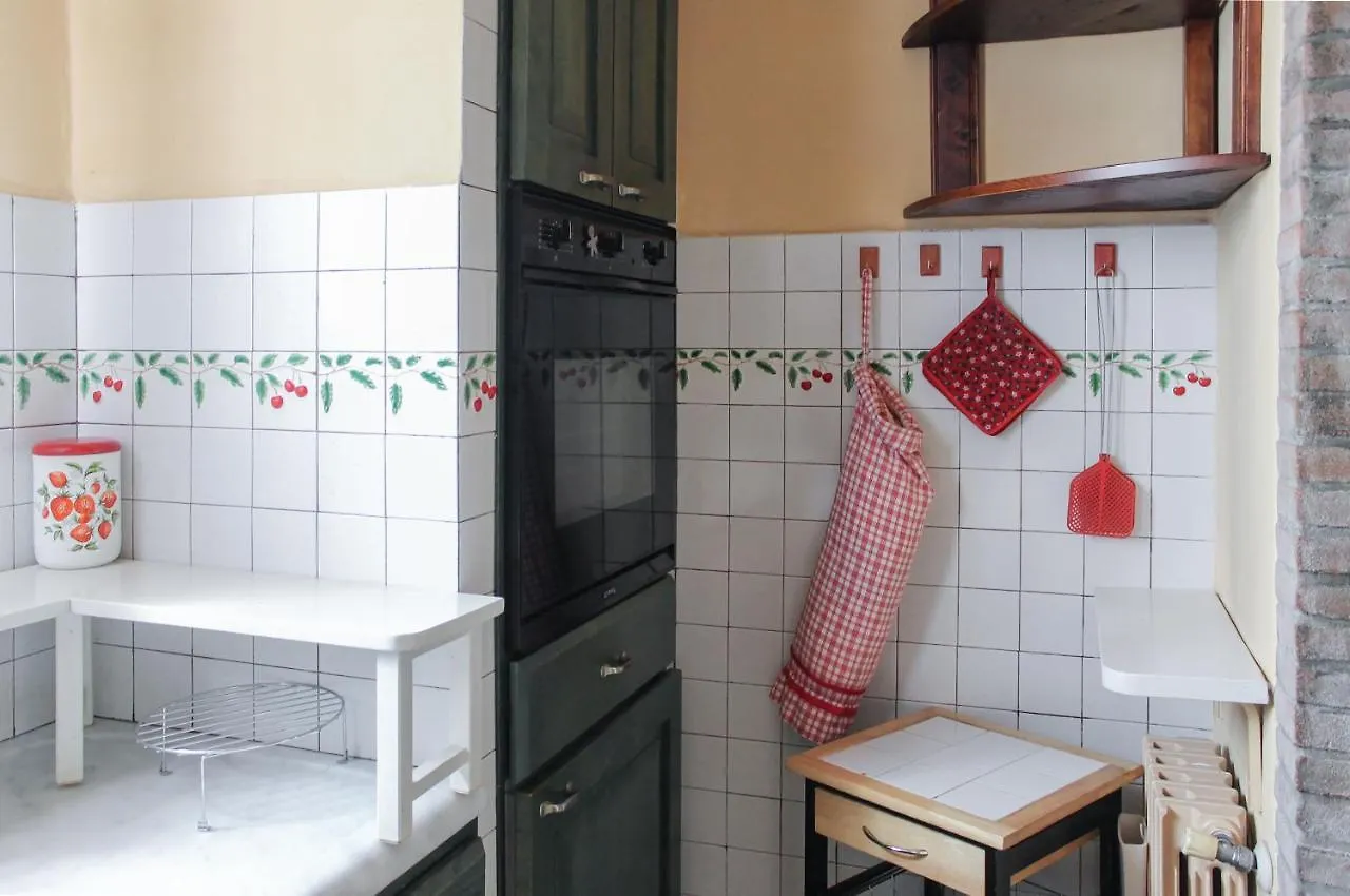Comfy Apartment Near The Station With Balcony! Lucca